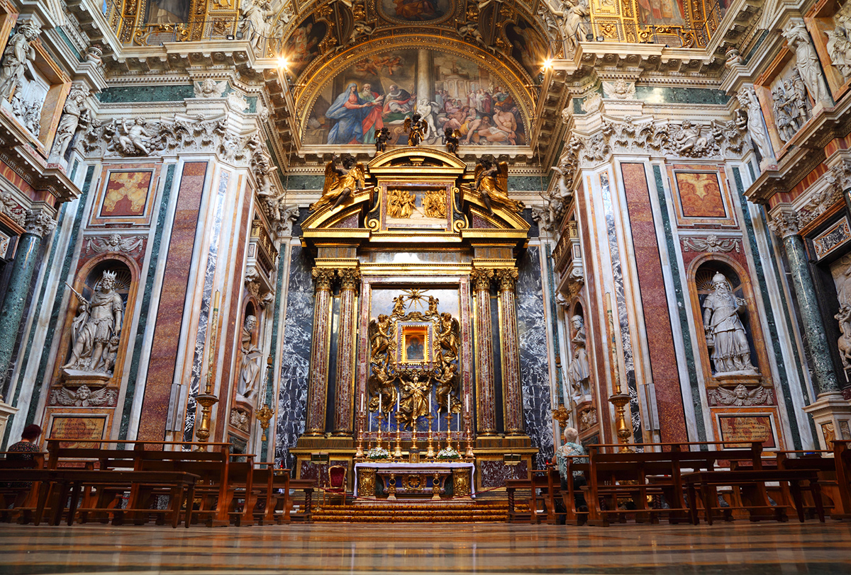 La Basílica de Santa María Mayor - El altar principal