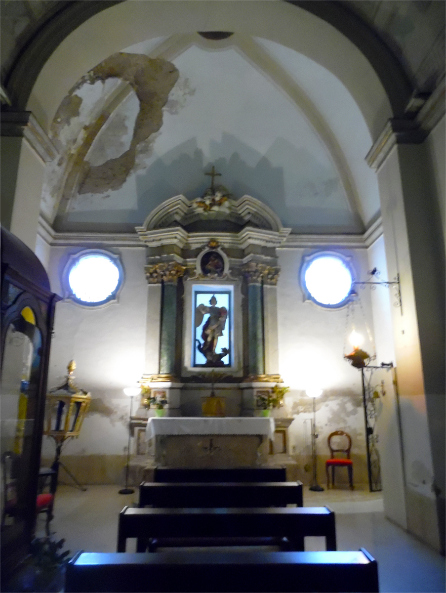 La Capilla de San Michele en la Iglesia de la Muerte - Civitavecchia