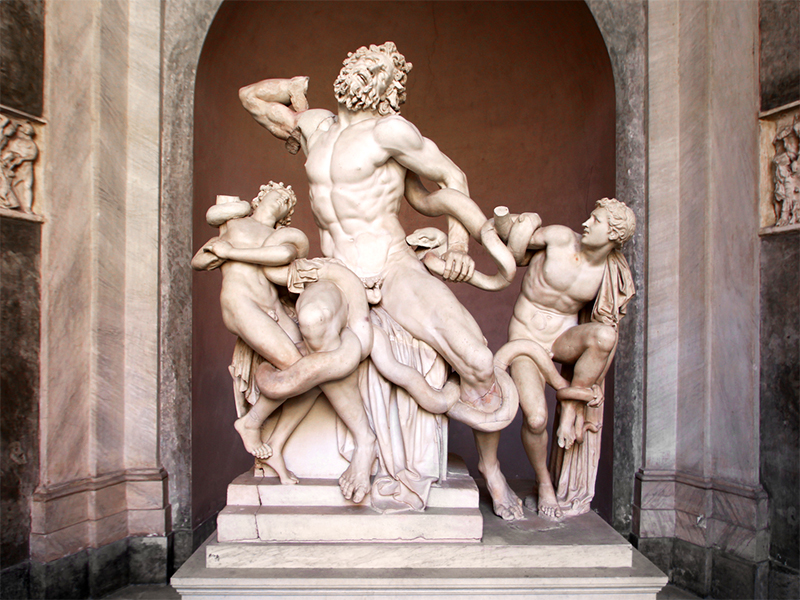 Museos Vaticanos - La Estatua de Laocoonte en el Patio Octágono