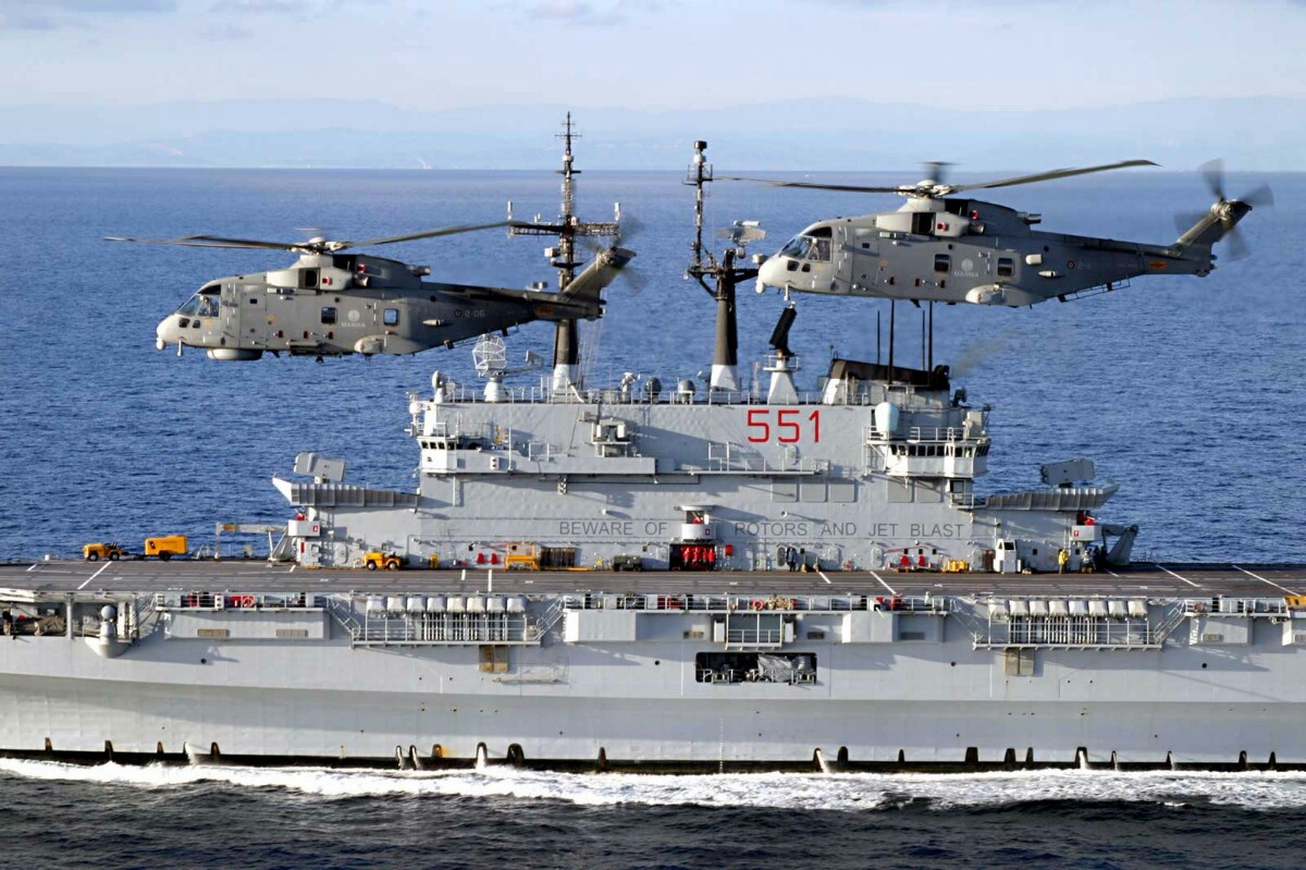 El buque militar Garibaldi en mare abierto - Fuente: Marina Militare