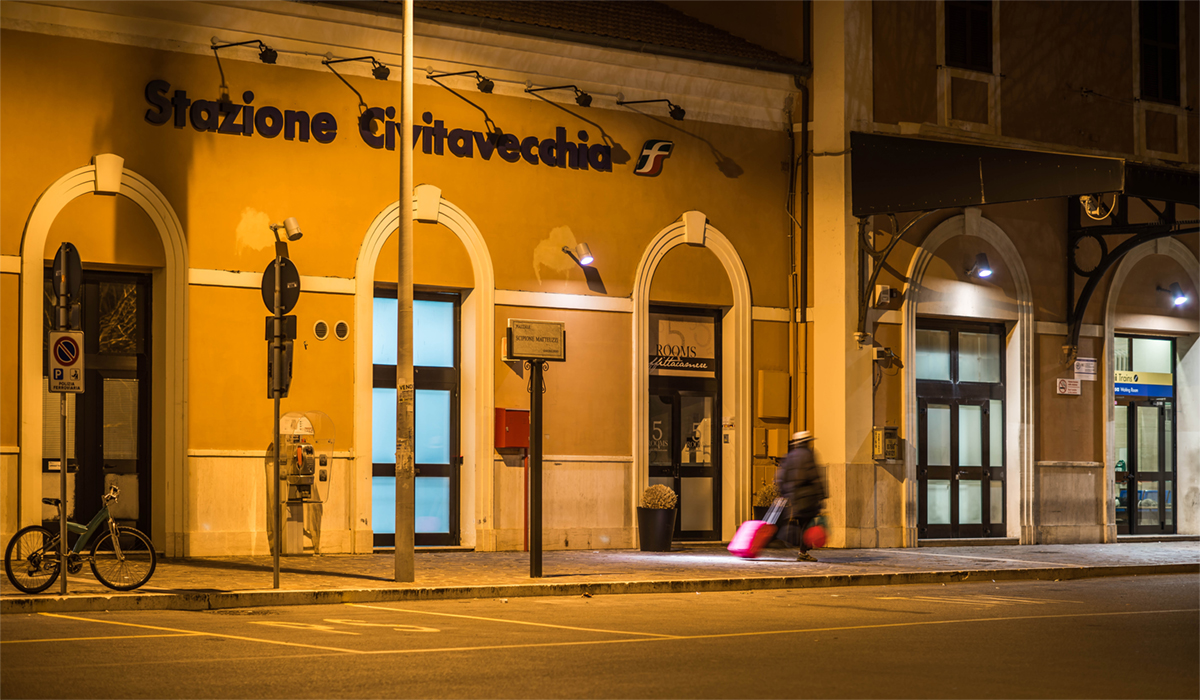 Come Raggiungere la Stazione Ferroviaria di Civitavecchia dal Porto - Foto di Marco Quartieri