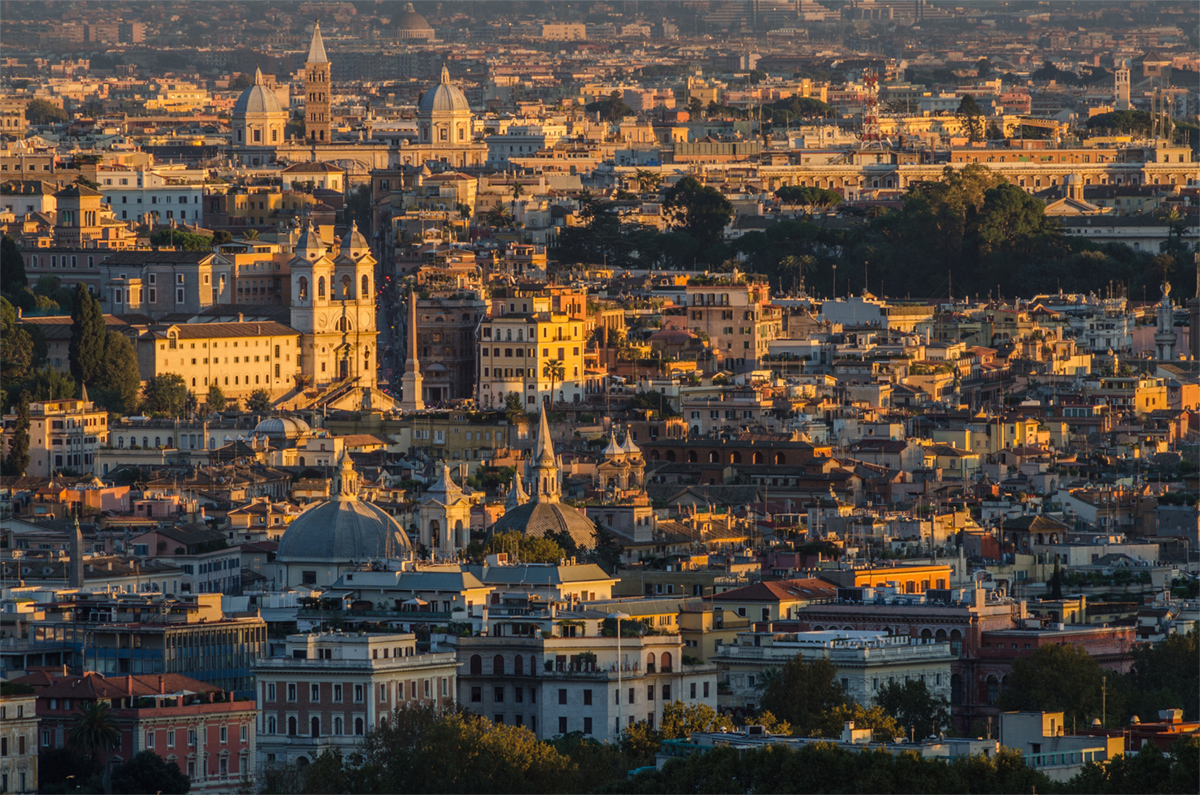 Il bel panorama di Roma vista dallo Zodiaco al tramonto