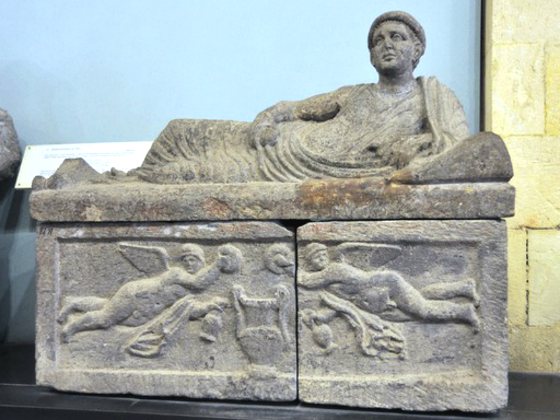 Museo Etrusco di Tarquinia - Sarcofago di Veltur
