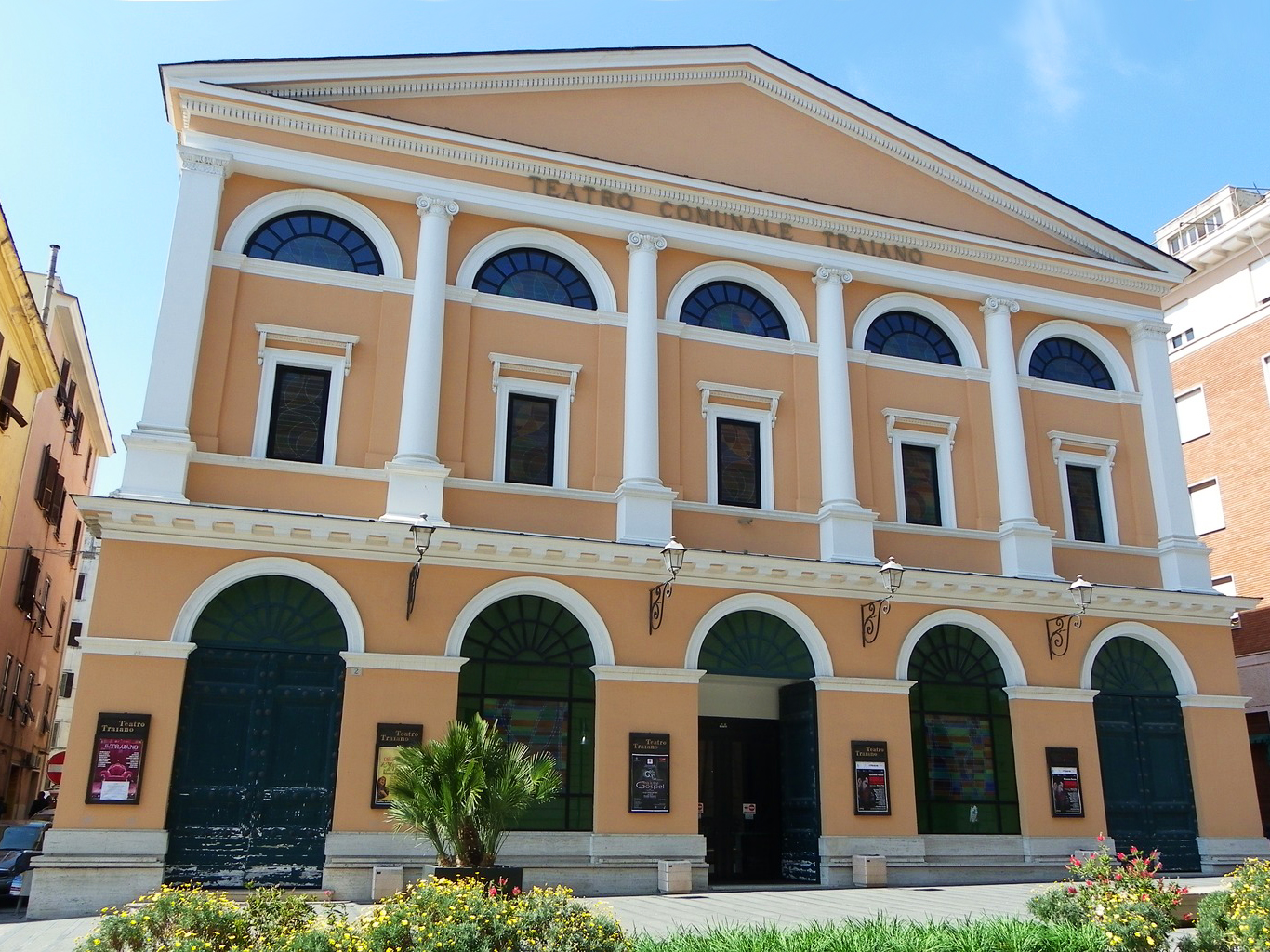 Il Teatro Comunale Traiano in Corso Centocelle