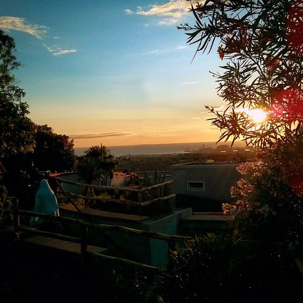 A wonderful sunset view on the sea from Ficoncella Thermal Baths