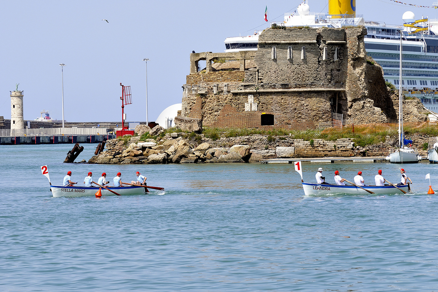 El Palio Marinaro fotografiado por Roberto Diottasi, fotografía que forma parte de la exposición de Postales de Civitavecchia