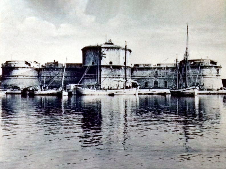 Fort Michelangelo in a period picture