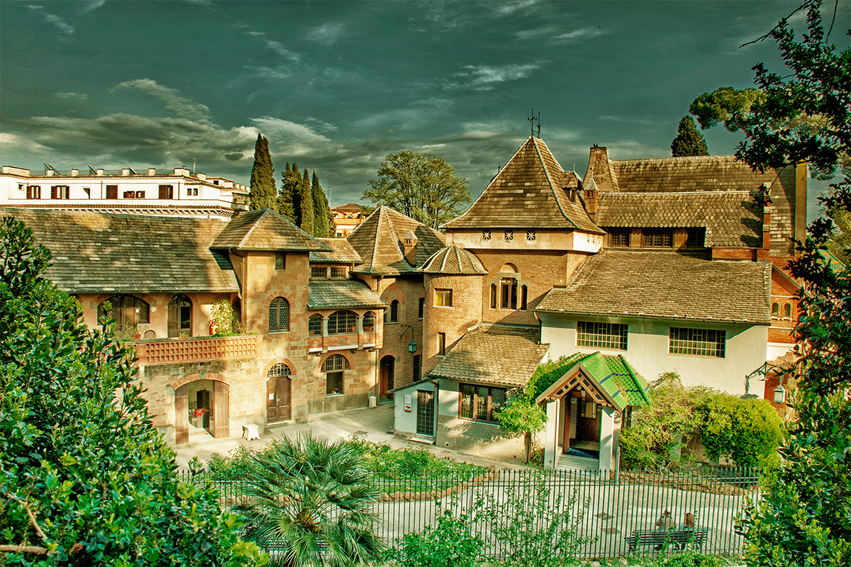 La bellissima Casina delle Civette a Villa Torlonia - Roma