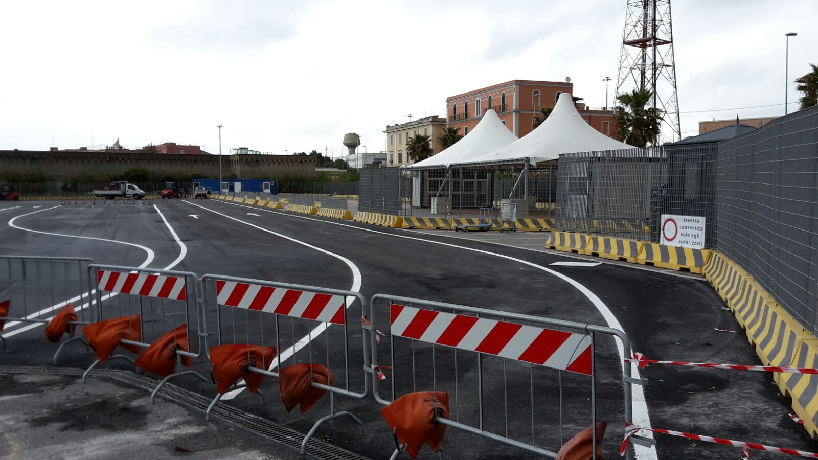 Desde el 10 de abril vuelve a abrir Largo della Pace, el centro de servicios y mobilidad del Puerto de Civitavecchia (foto del 09/04/2018)