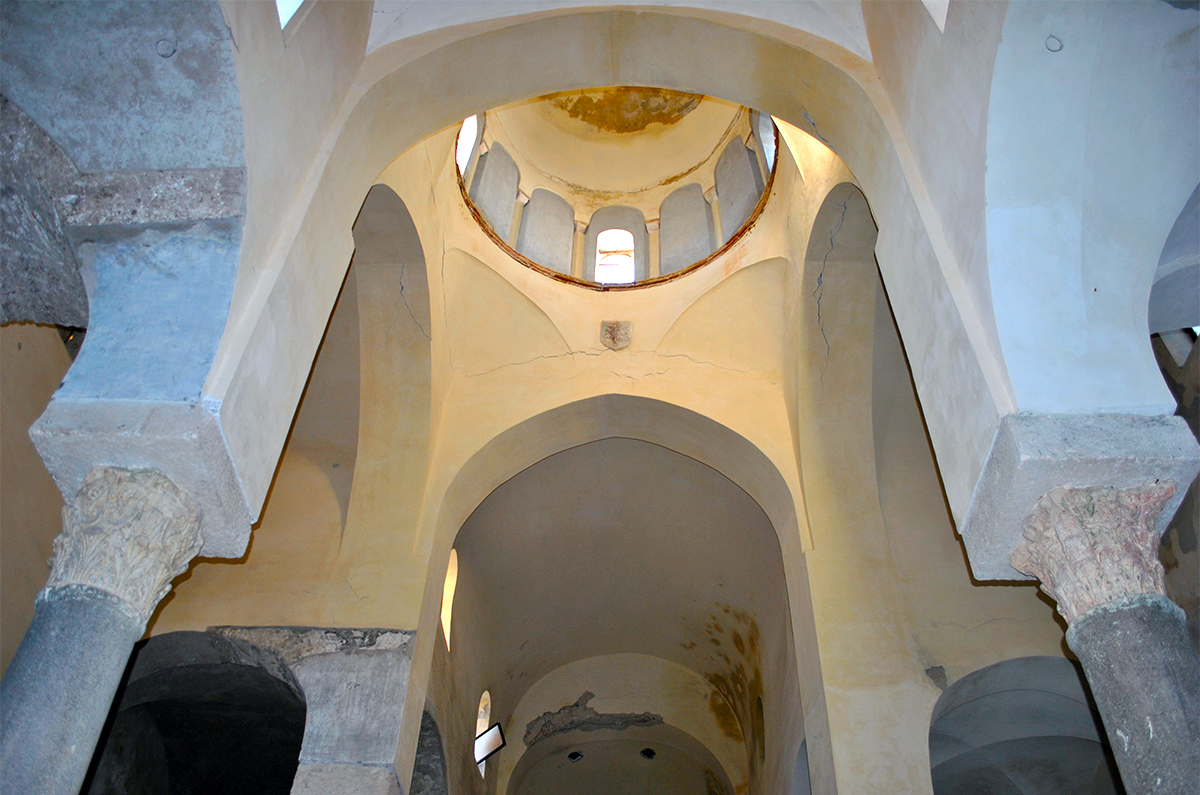 Gaeta, Church of San Giovanni a Mare, interior - Picture by Ass. Scrinium Arte