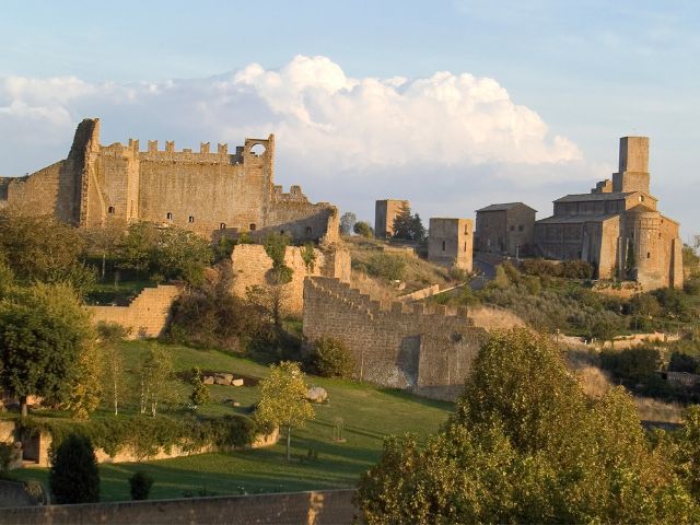 Tuscania: cosa vedere nella perla medievale della Tuscia