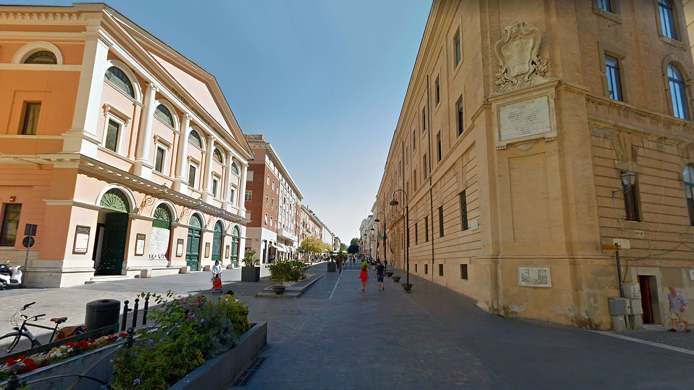 Corso Centocelle, one of the major shopping street in Civitavecchia
