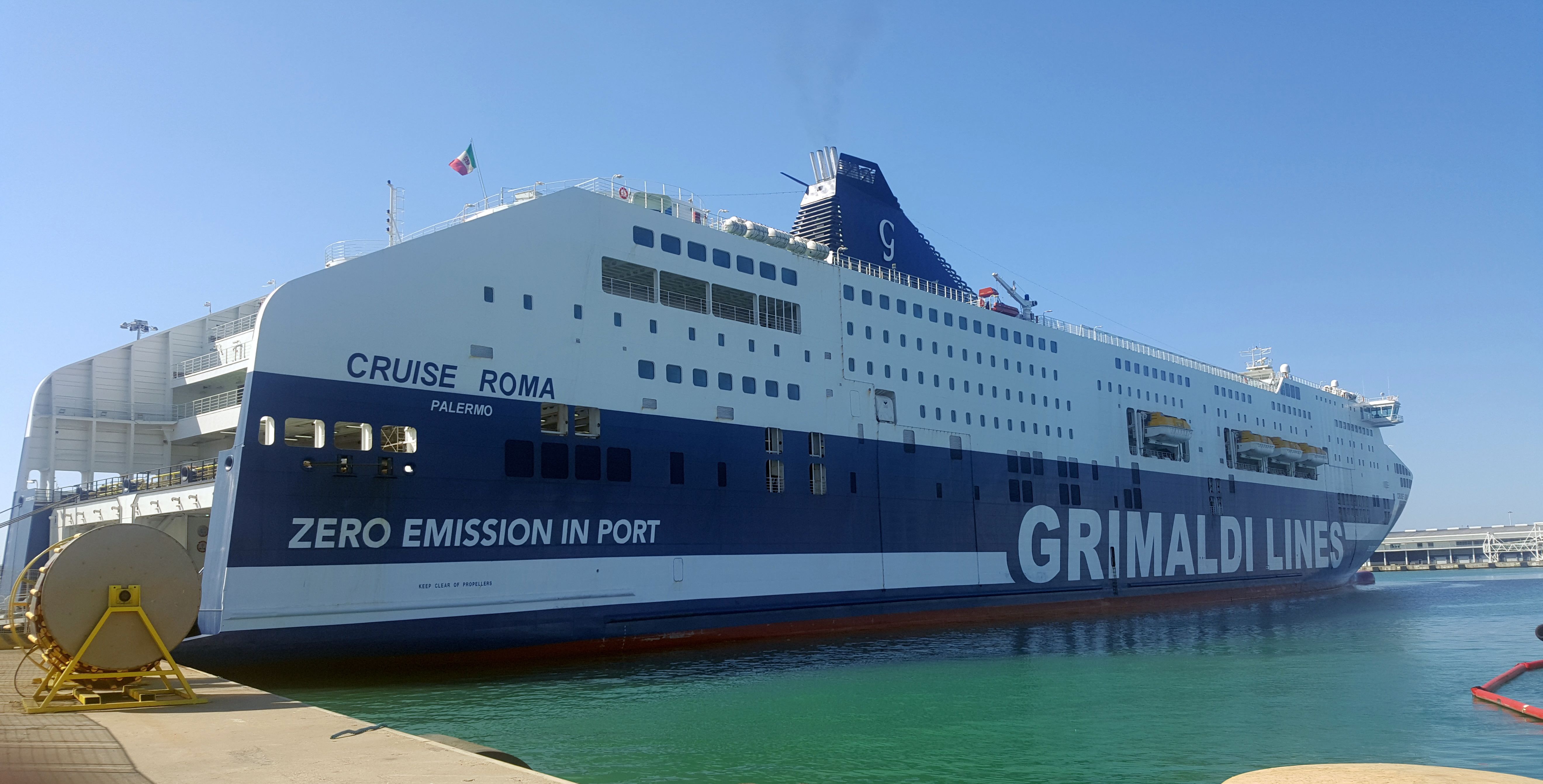 New zero-emission Cruise Roma in the port - Source: messaggeromarittimo.it