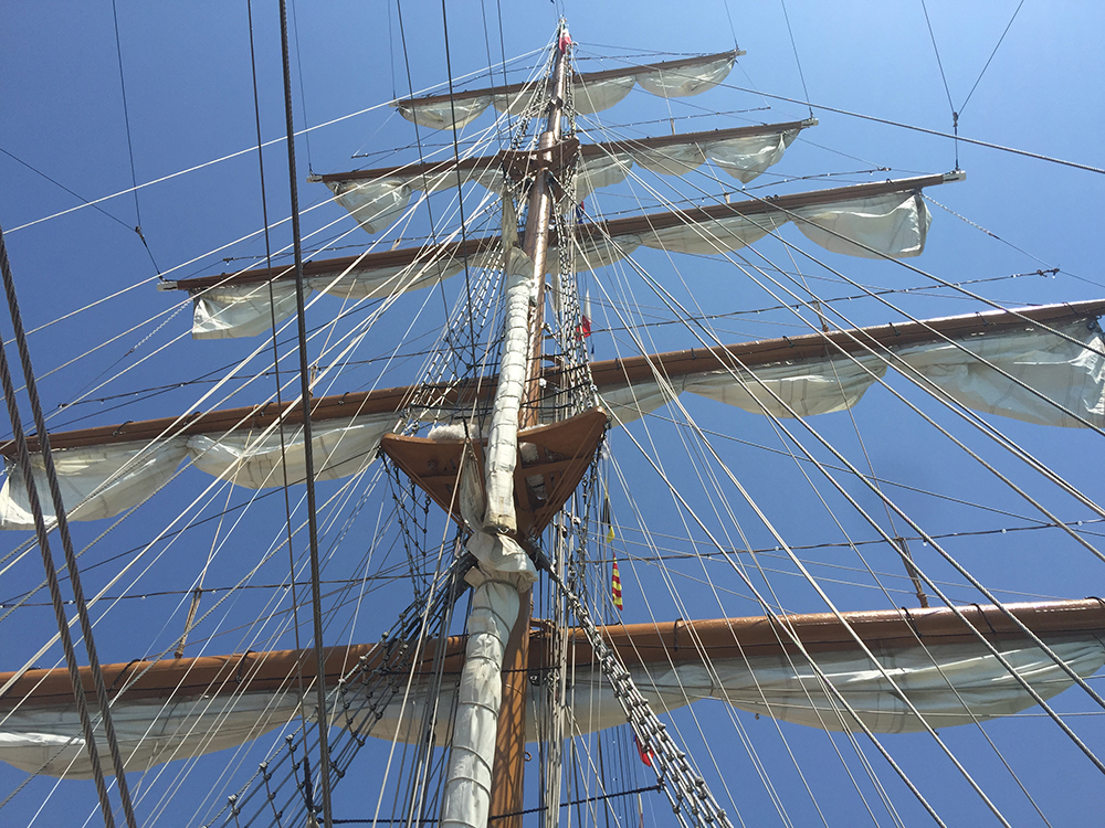 The Cuauhtemoc vessel surely doesn't lack sails