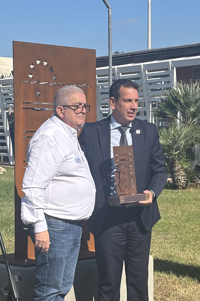 Eduard Rodés, direttore dell’Escola Europea, e Raffaele Latrofa, presidente dell’Autorità di Sistema Portuale del Mar Tirreno Centro Settentrionale