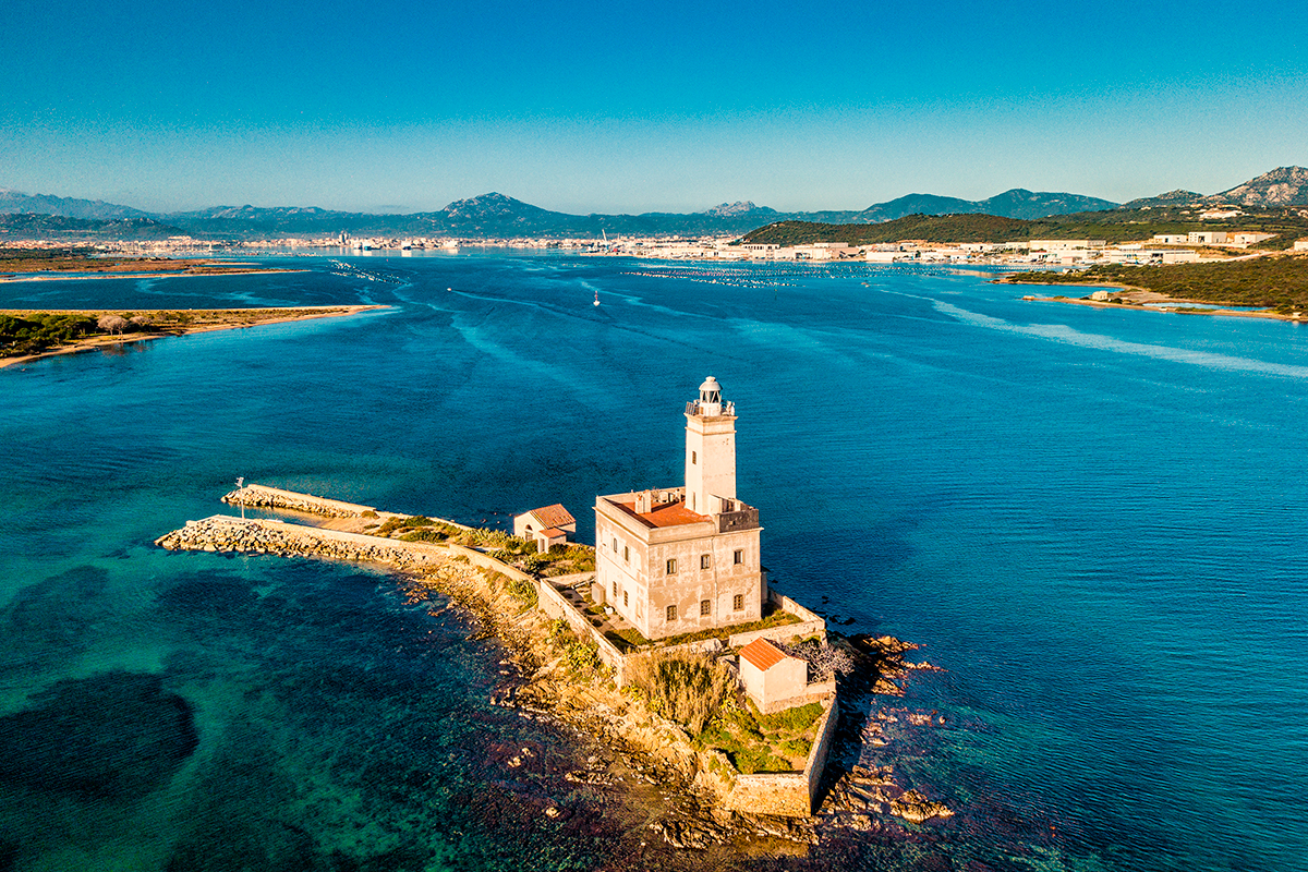 A beautiful photo of the lighthouse in Olbia