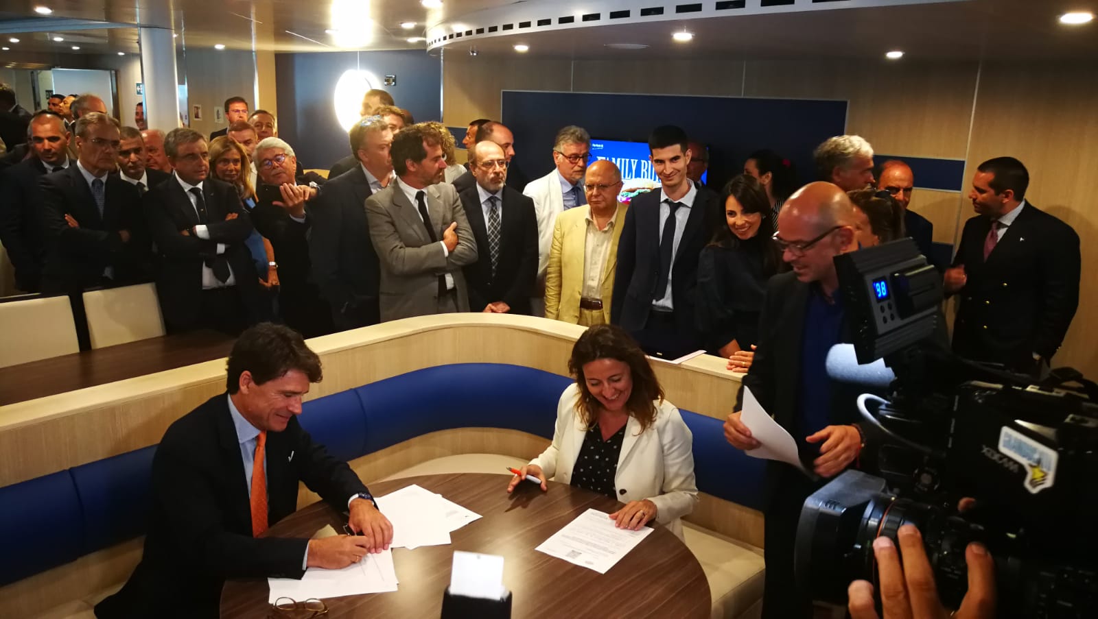 Firmato il protocollo d'intesa tra il porto di Civitavecchia e quello di Barcellona