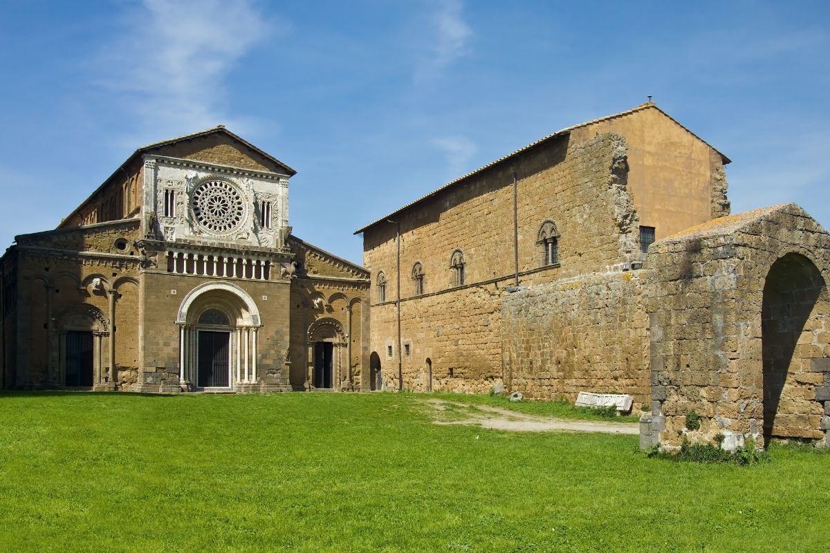 La Basilica di San Pietro - Tuscania
