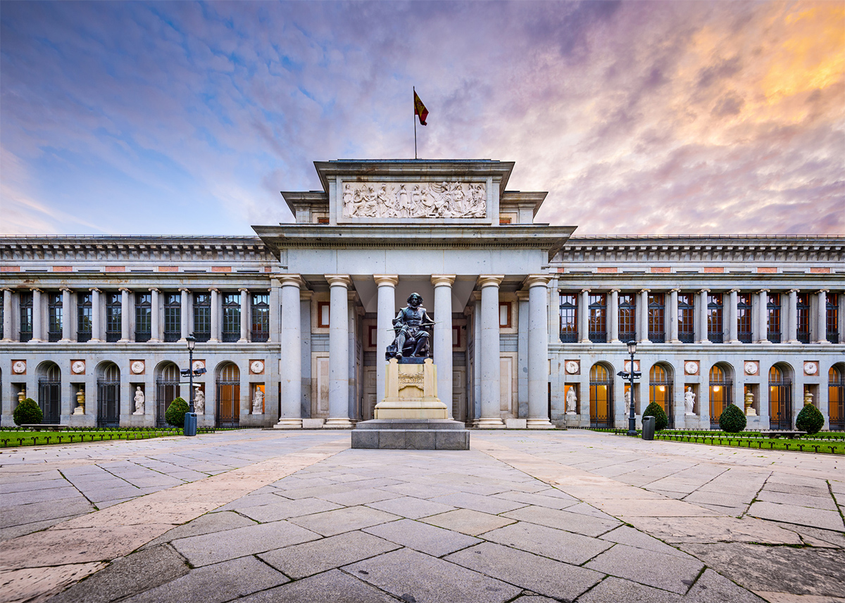 La entrada del Museo del Prado en Madrid