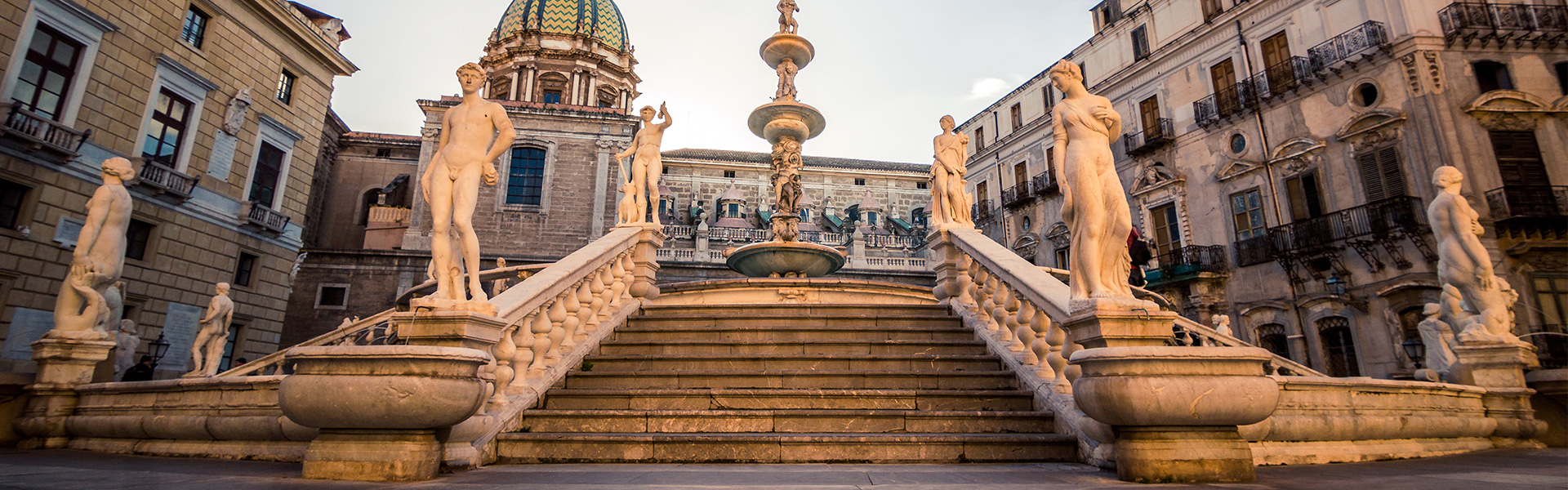 Idee per il Ponte dei Santi: le 10 cose da vedere a Palermo (nella foto la Fontana Pretoria)