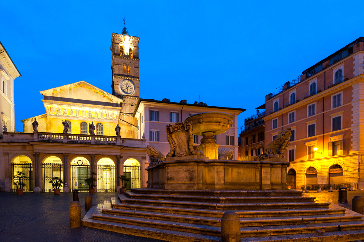 Piazza di Santa Maria in Trastevere