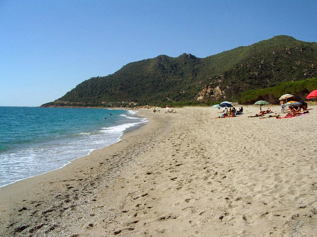 La Spiaggia di Museddu, parte della Marina di Cardeddu La Spiaggia di Museddu, parte della Marina di Cardeddu