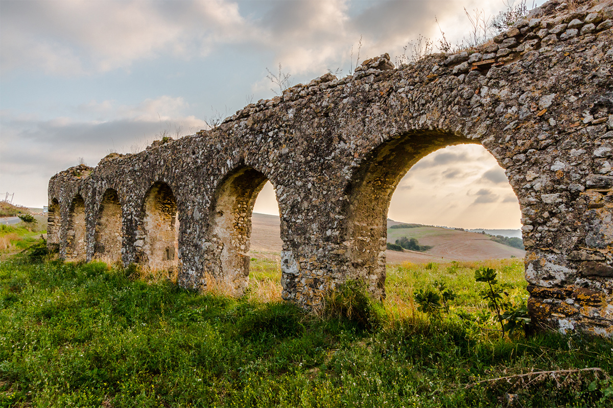 Tarquinia - Aqueduct