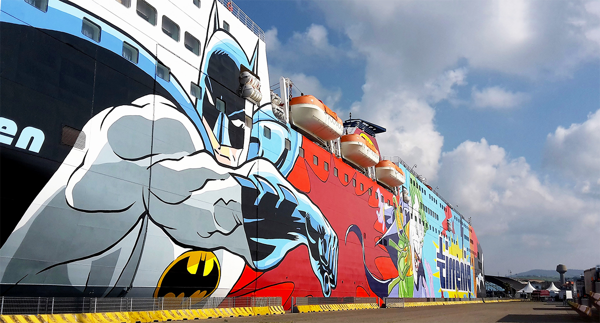 Batman at the Port of Civitavecchia: new livery of Sharden Tirrenia