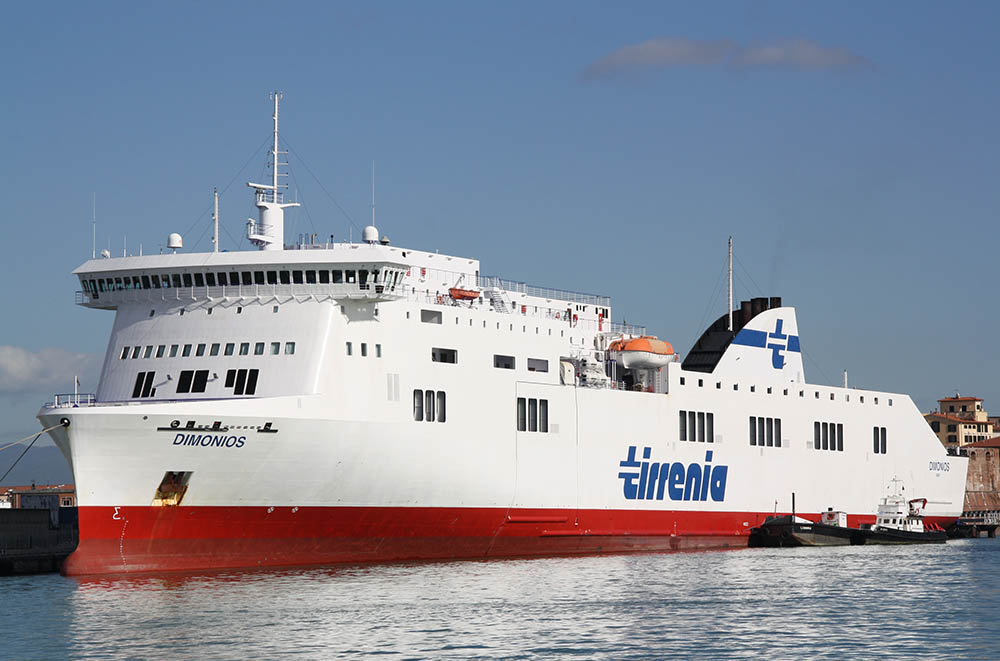 Ferries to Sardinia: a Tirrenia ferry