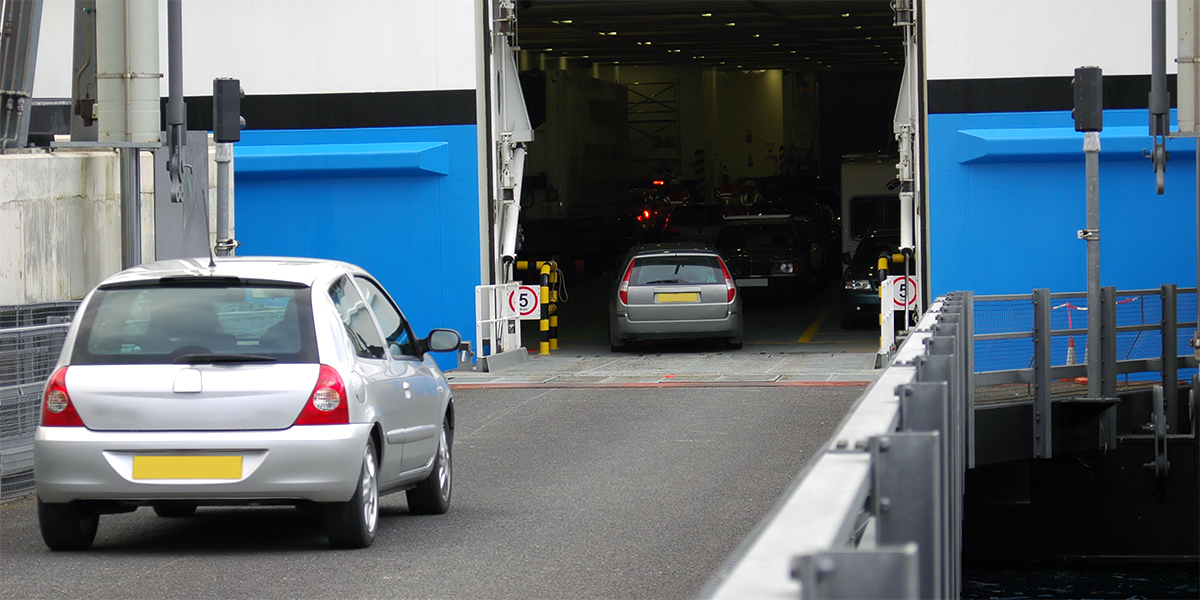 Useful tips to travel by ferry - Boarding a car